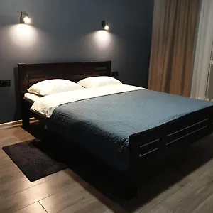 https://premium-apartments-2.hotelslviv.net