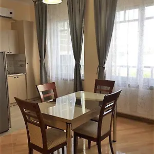 https://asterias-apartment.alltbilisihotels.com